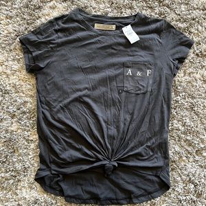 Abercrombie & Fitch Knotted Front Tee - size L